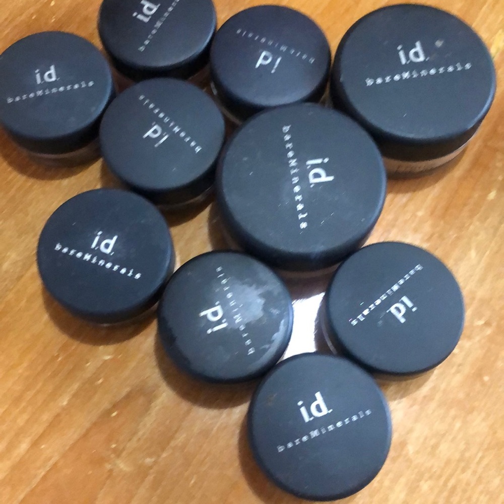 Bare minerals makeup